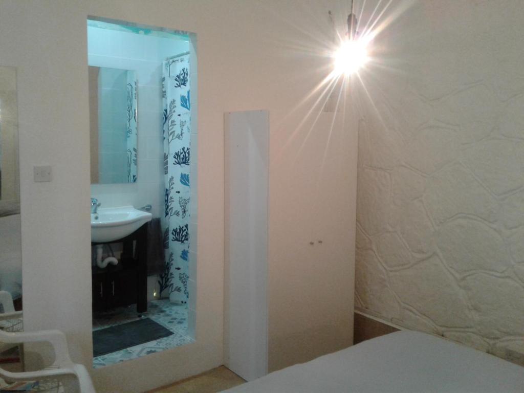 Bathroom entrance from the bedroom